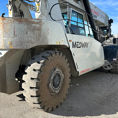 Magna Tyres_M-STACKER_18.00R25 009-400px_optimized