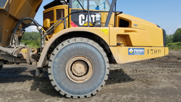 CAT Vehicle with OTR Tyre