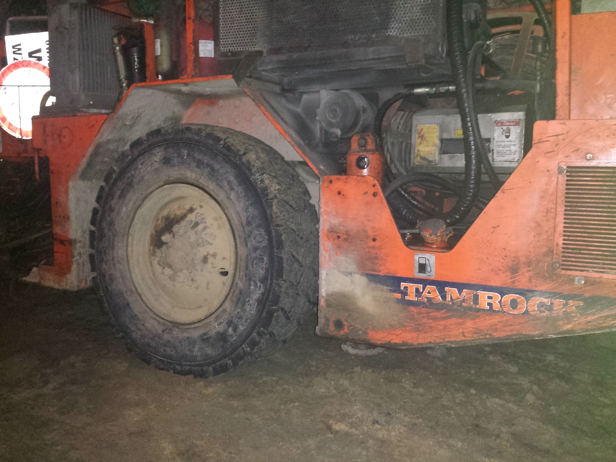 dummy-12.00R20-MR800-Sandvik-Poland2