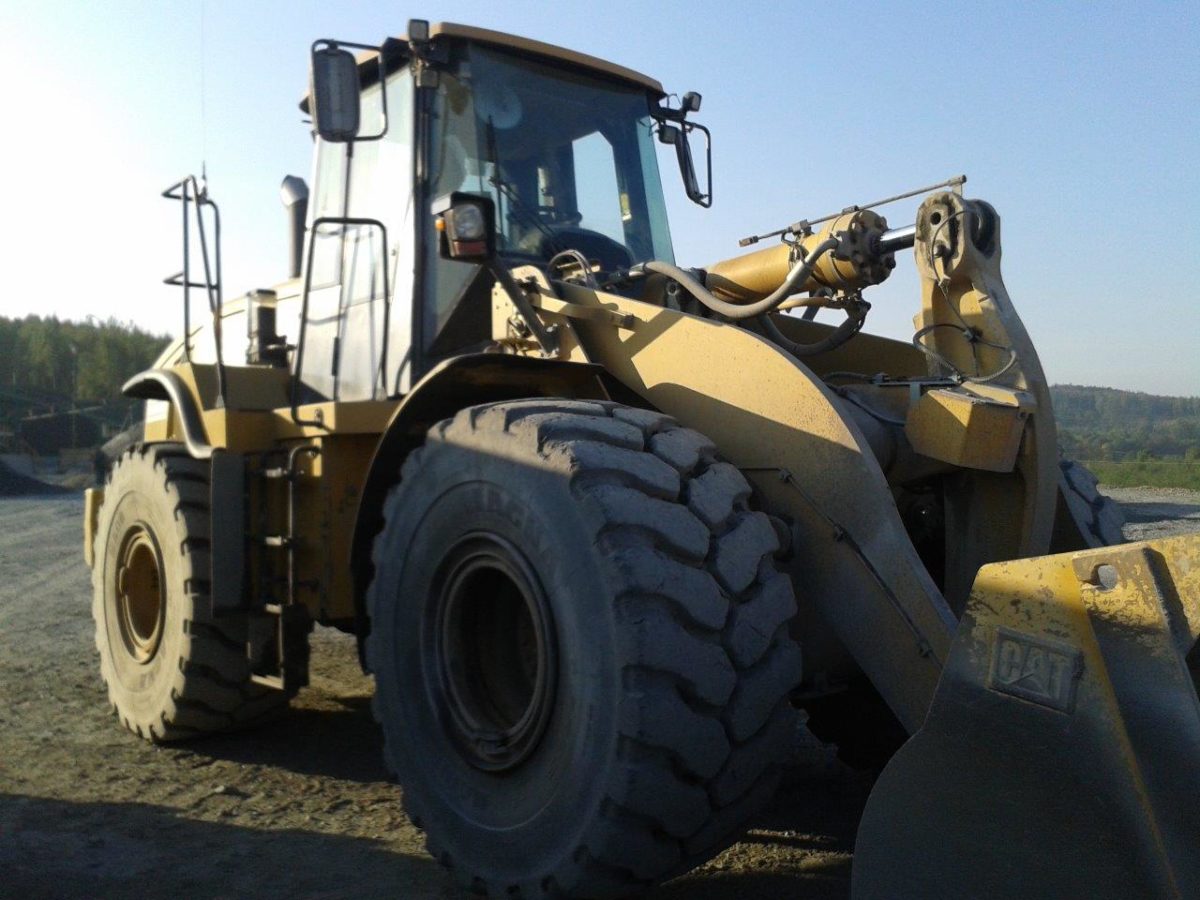 dummy-26.5R25-MA08-basalt-quarry-Poland-2