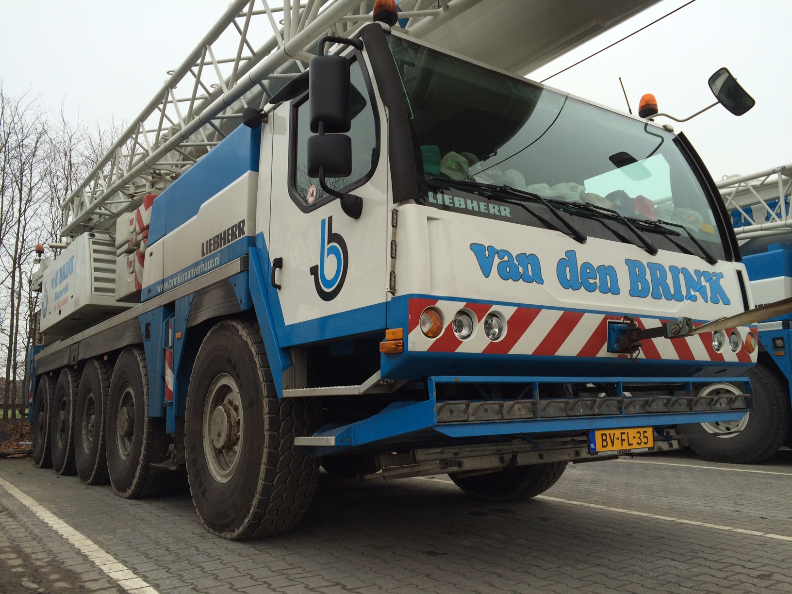 dummy-445-95-R-25-MA03-Liebherr-mobiele-kraan