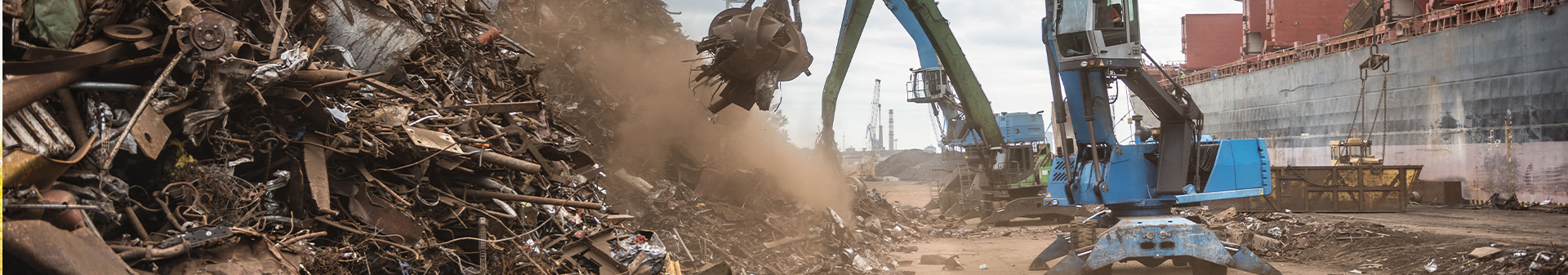 Waste & recycling tires designed for material handlers and heavy equipment in scrap yards.